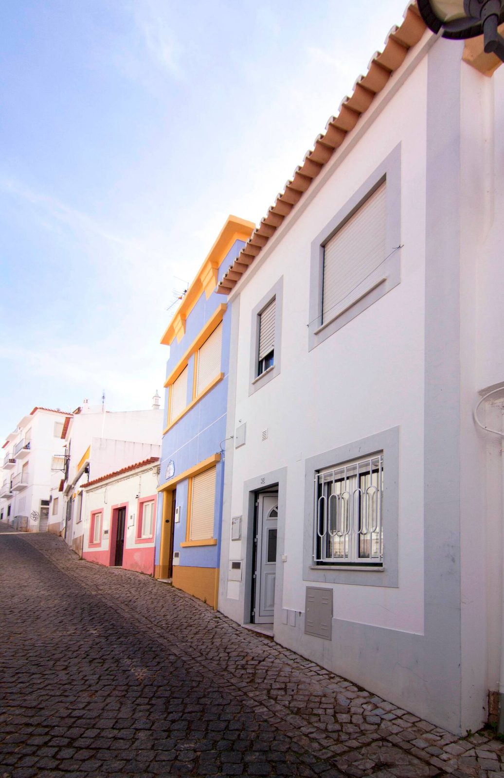 Fachada da Fig House no centro histórico de Lagos
