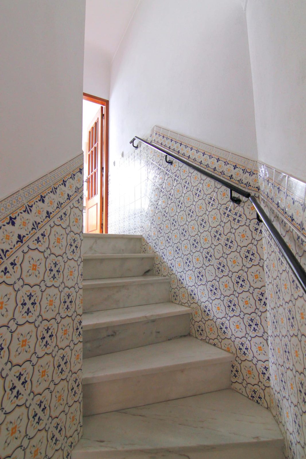 São José tiled staircase